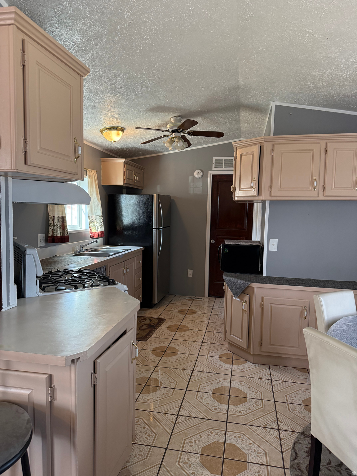 SHADOW RIDGE ESTATES - Residential