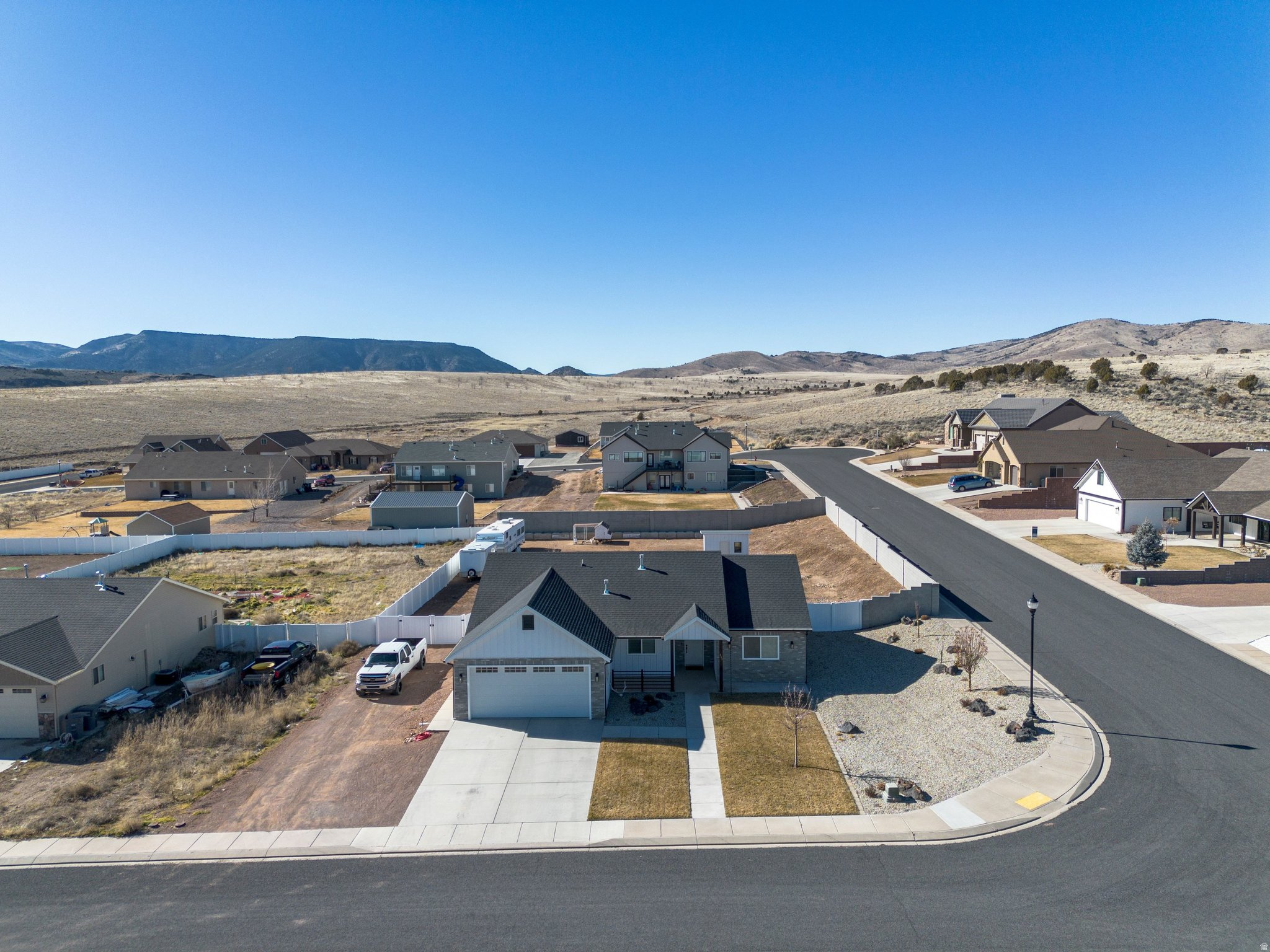 NORTH HILL EST - Residential