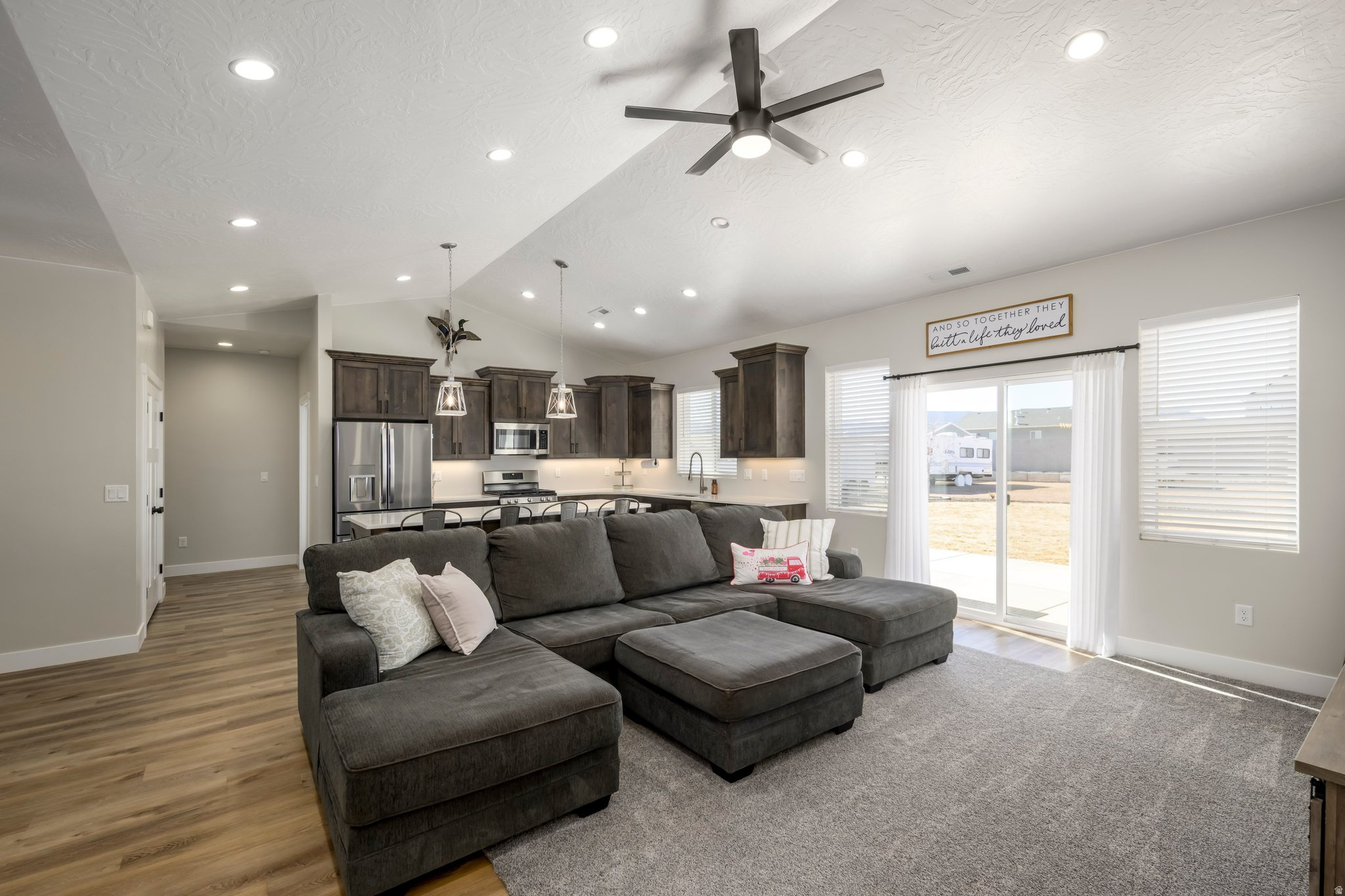 NORTH HILL EST - Residential