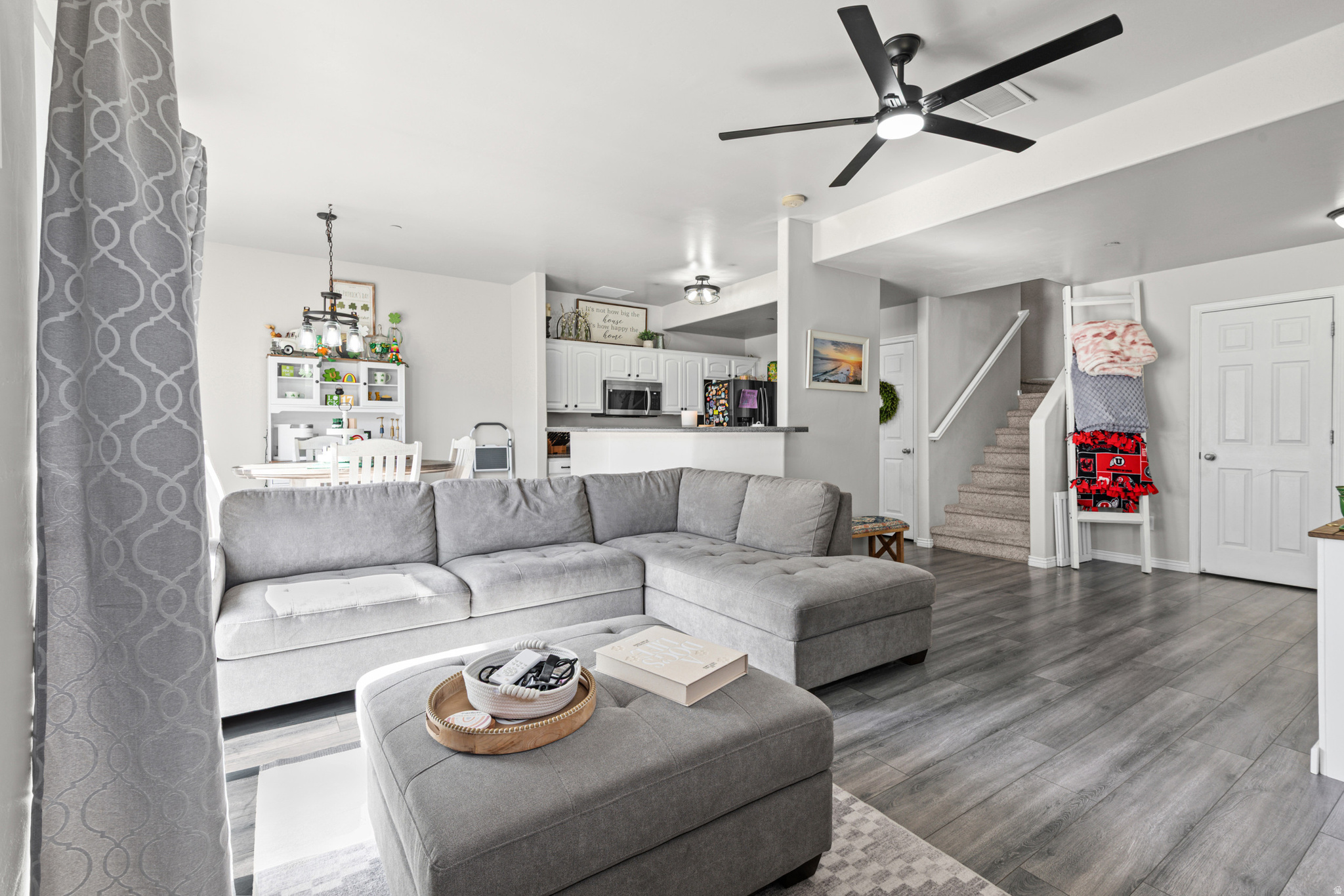 IVY SPRINGS CONDOMINIUM PHASE 8 - Residential