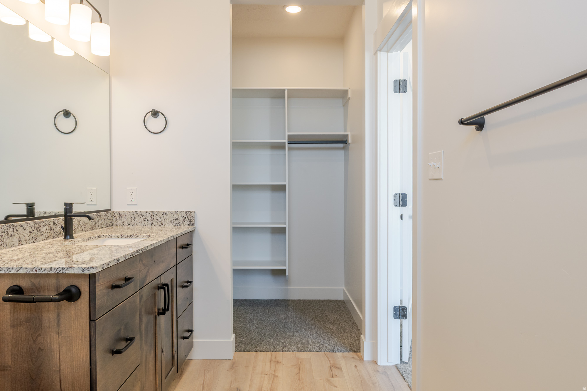 EKKO VIEW ESTATES - Residential Income