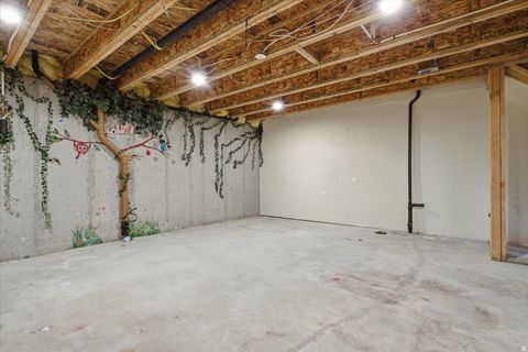 Tiny photo for 4496 W 11800 S, South Jordan, UT 84095 (MLS # 2151650)