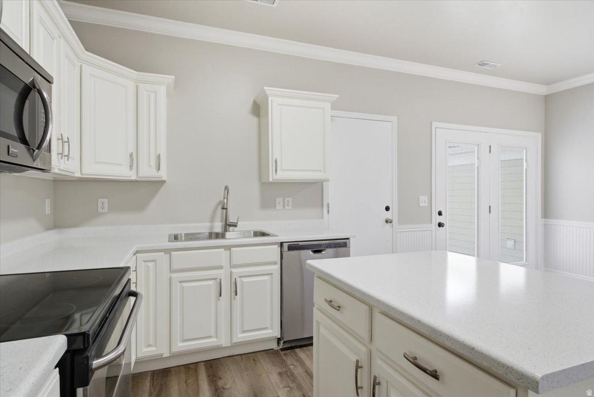 DAYBREAK - Residential