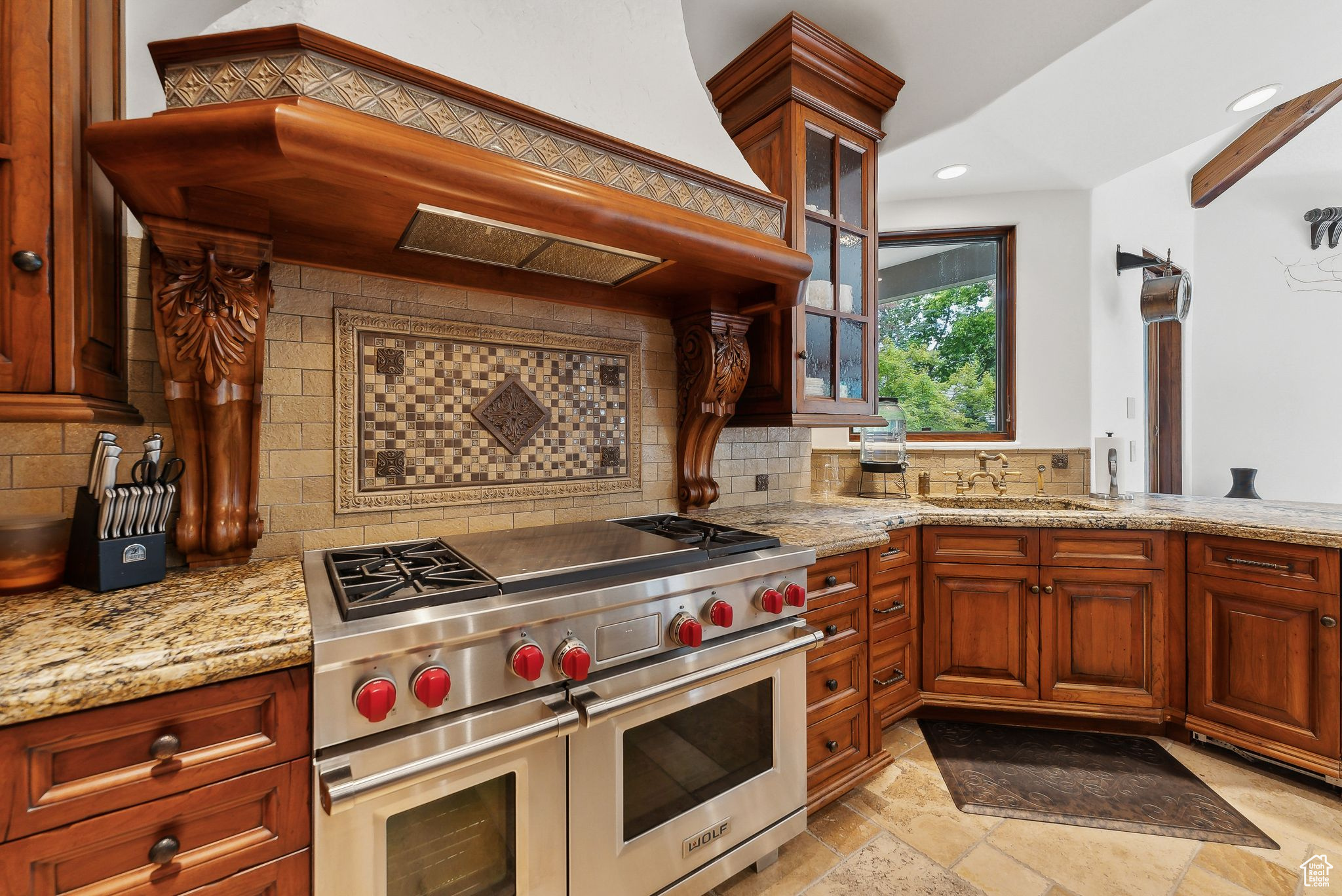 Holladay, Utah 84121, United States, 8 Bedrooms Bedrooms, ,10 BathroomsBathrooms,Residential,Pending,43065