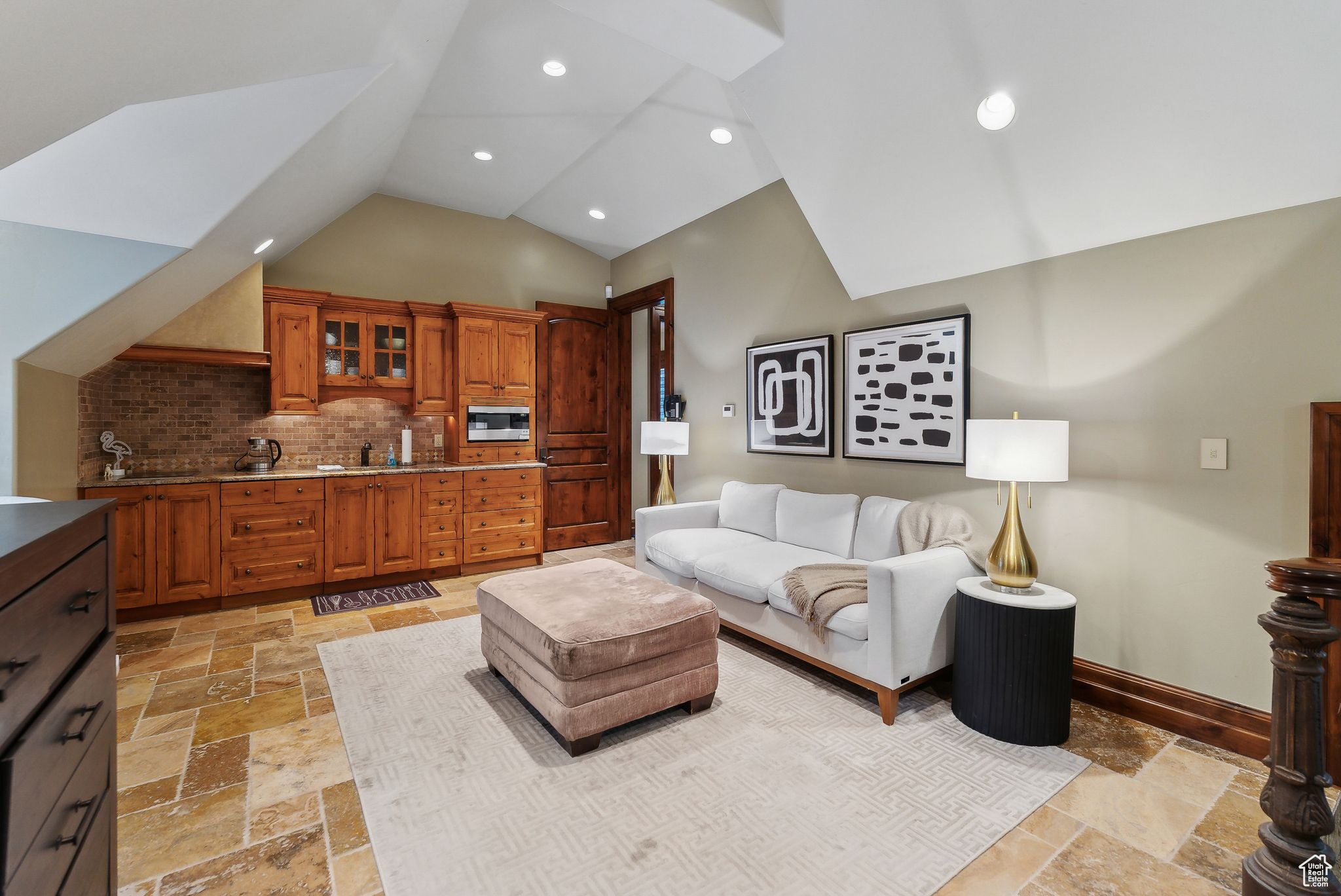 Holladay, Utah 84121, United States, 8 Bedrooms Bedrooms, ,10 BathroomsBathrooms,Residential,Pending,43065