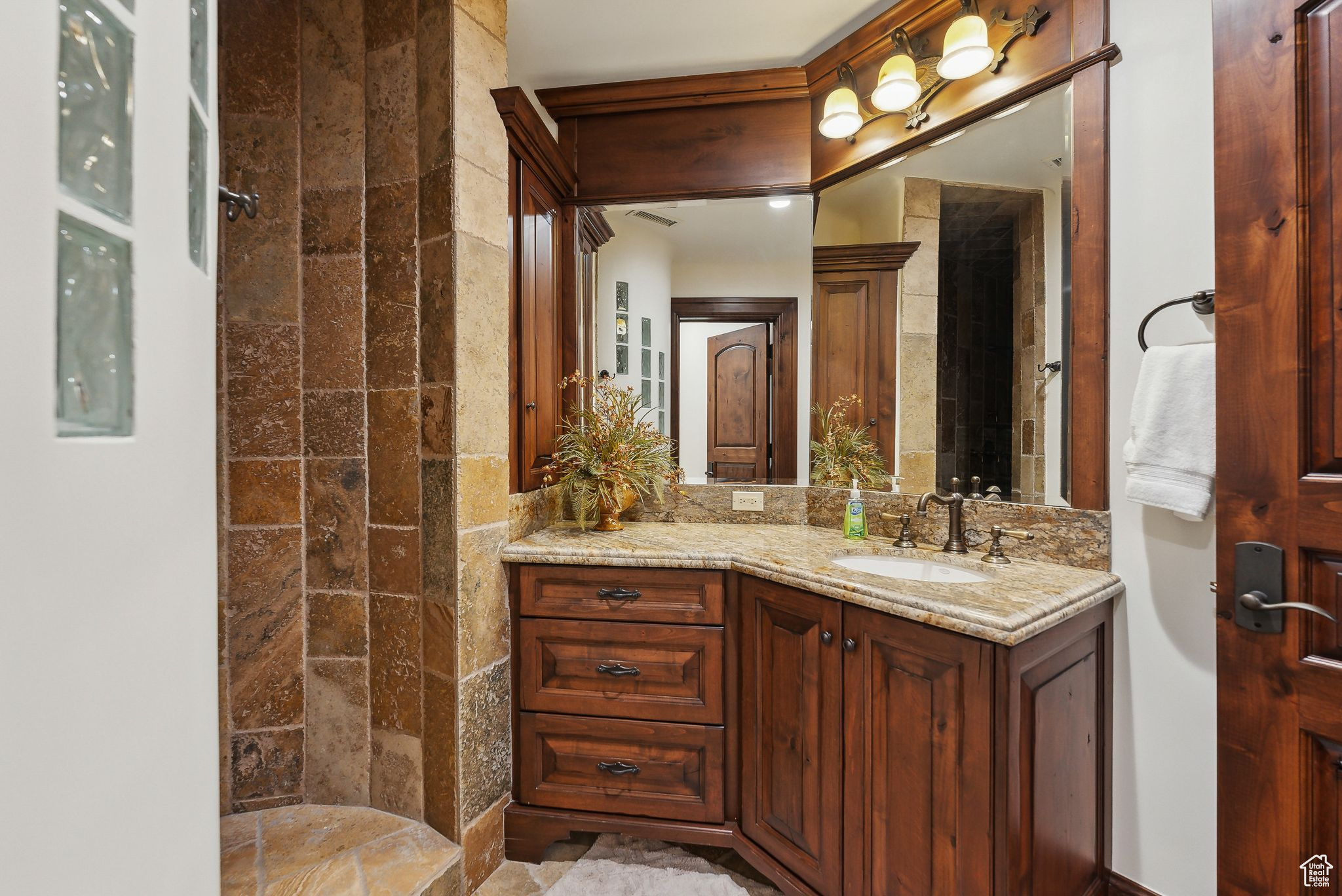 Holladay, Utah 84121, United States, 8 Bedrooms Bedrooms, ,10 BathroomsBathrooms,Residential,Pending,43065