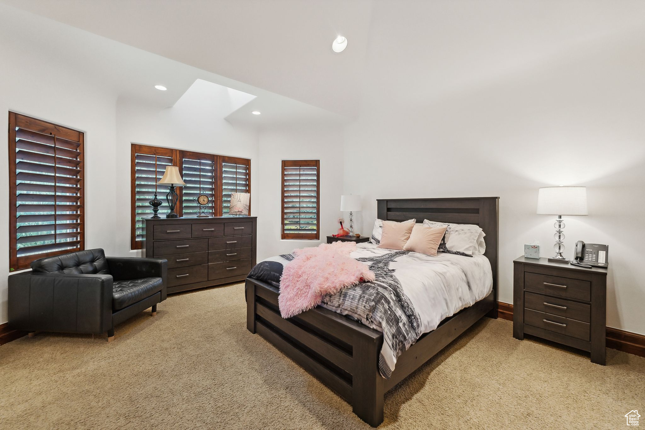 Holladay, Utah 84121, United States, 8 Bedrooms Bedrooms, ,10 BathroomsBathrooms,Residential,Pending,43065