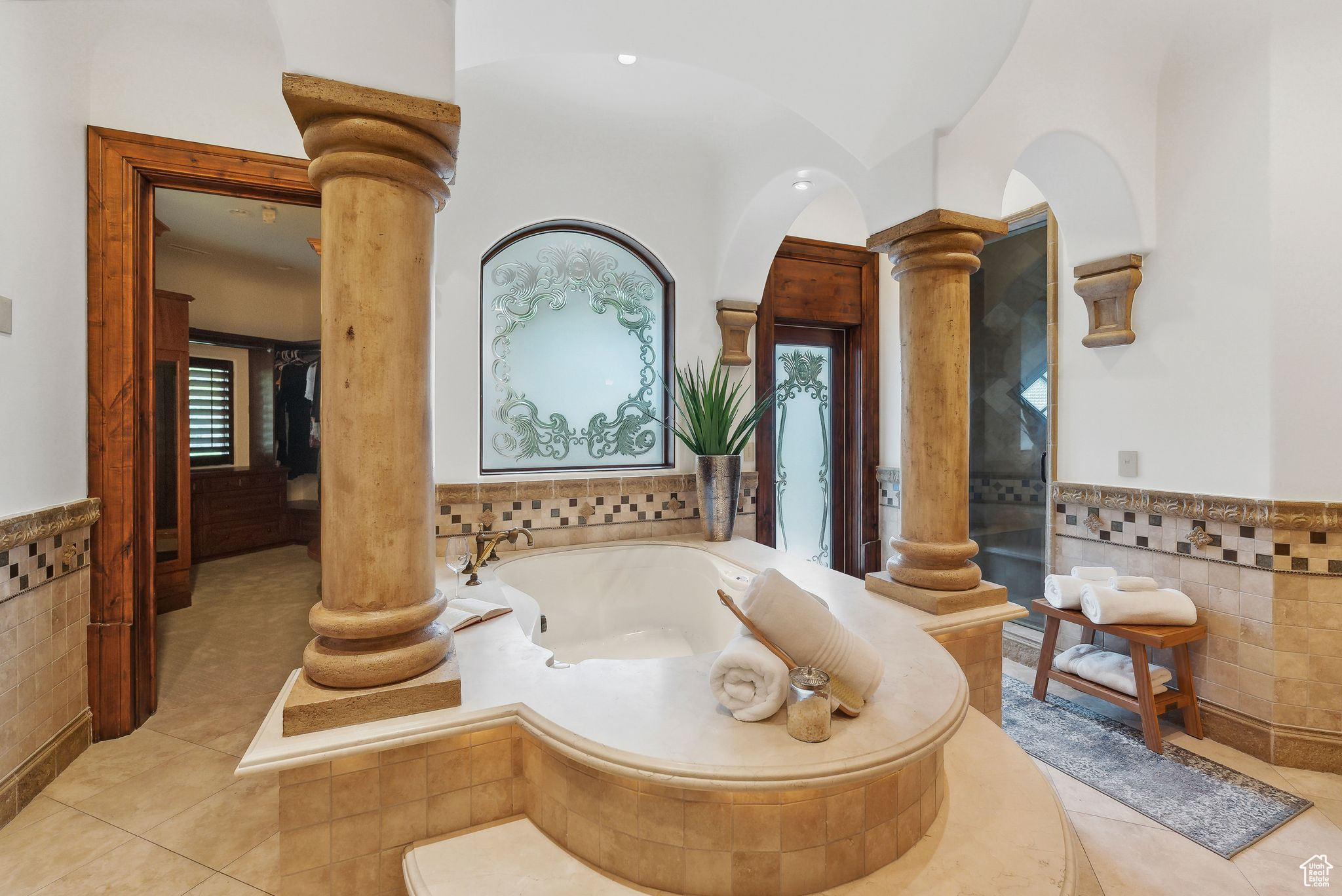 Holladay, Utah 84121, United States, 8 Bedrooms Bedrooms, ,10 BathroomsBathrooms,Residential,Pending,43065