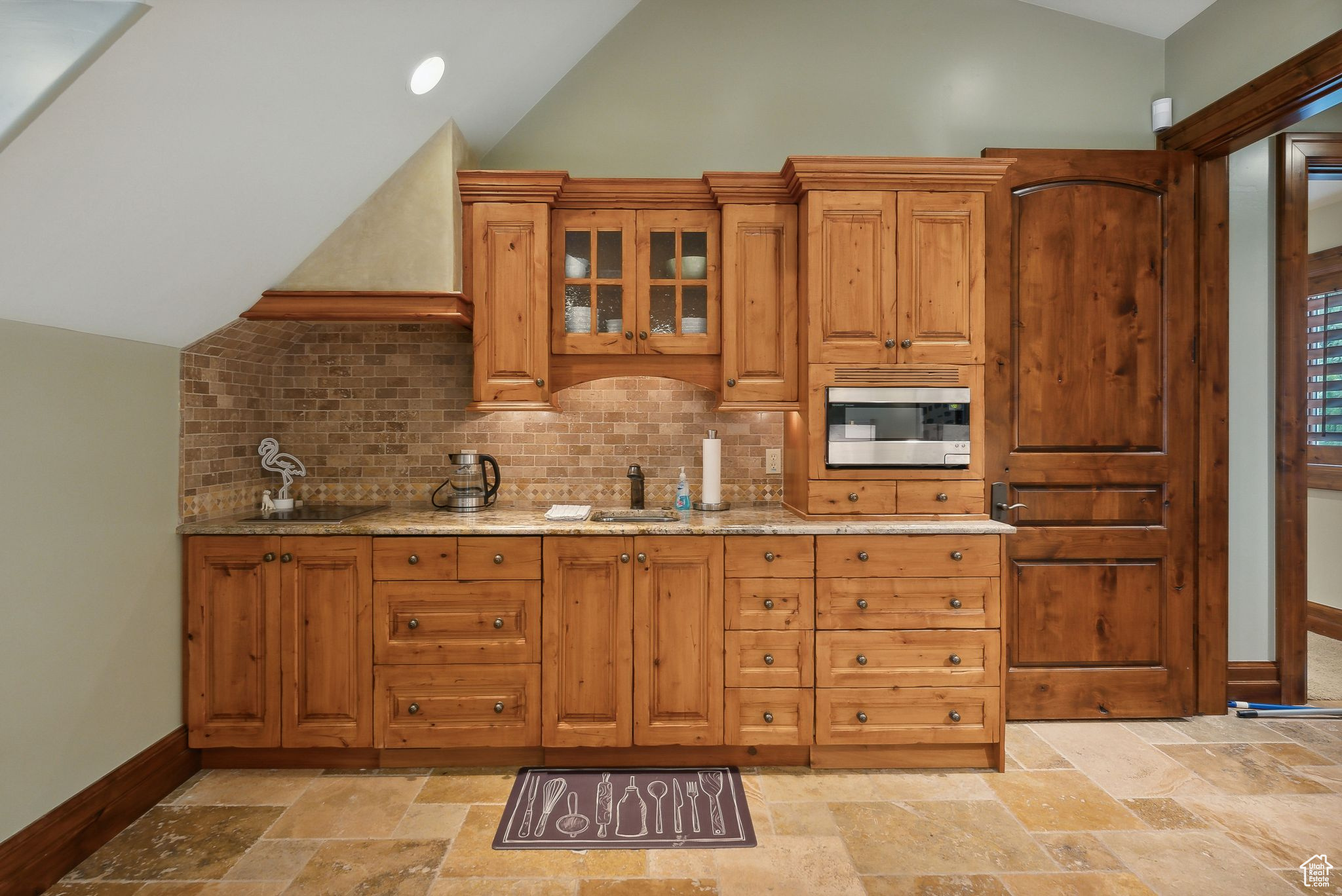 Holladay, Utah 84121, United States, 8 Bedrooms Bedrooms, ,10 BathroomsBathrooms,Residential,Pending,43065