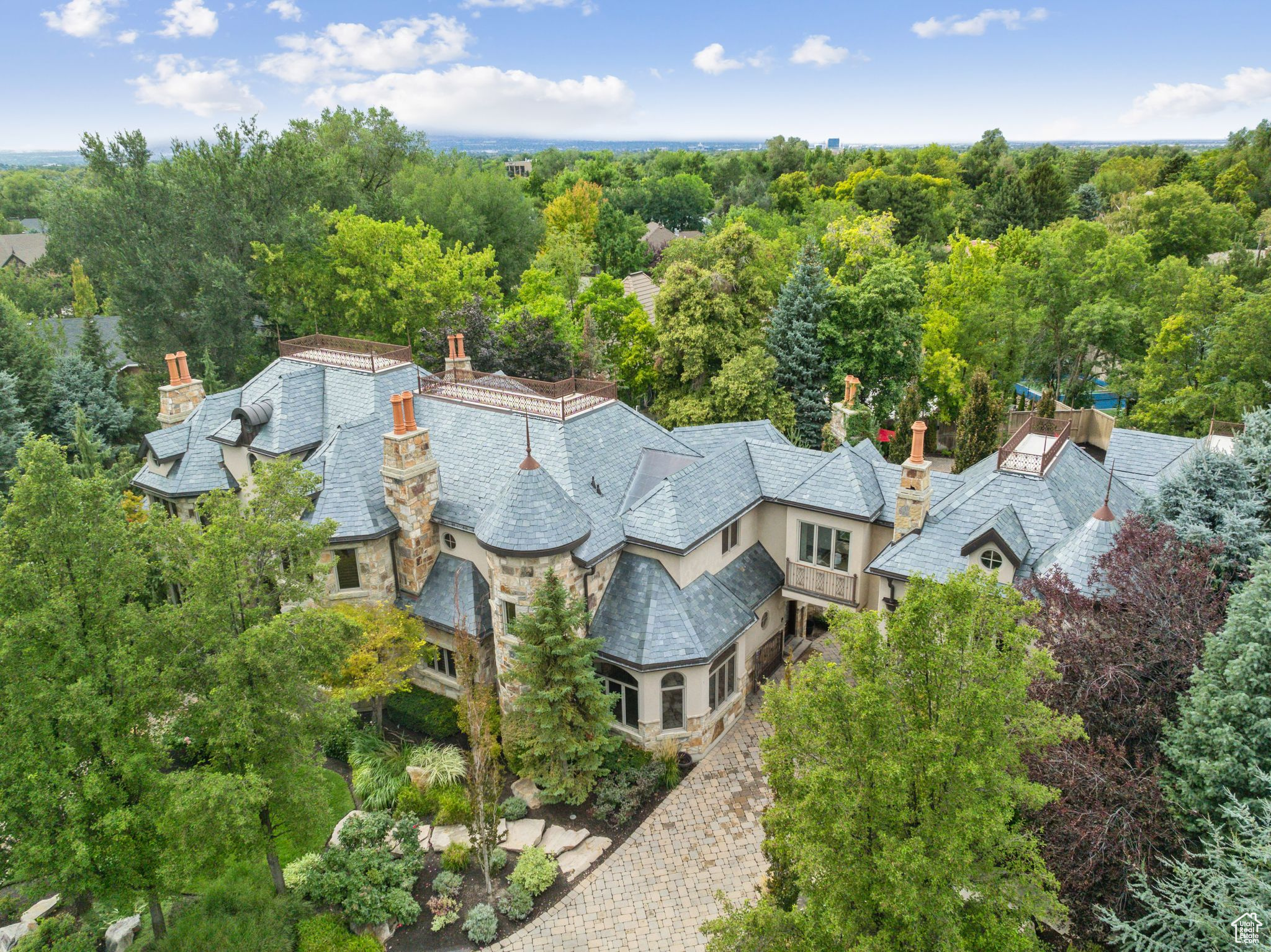 Holladay, Utah 84121, United States, 8 Bedrooms Bedrooms, ,10 BathroomsBathrooms,Residential,Pending,43065