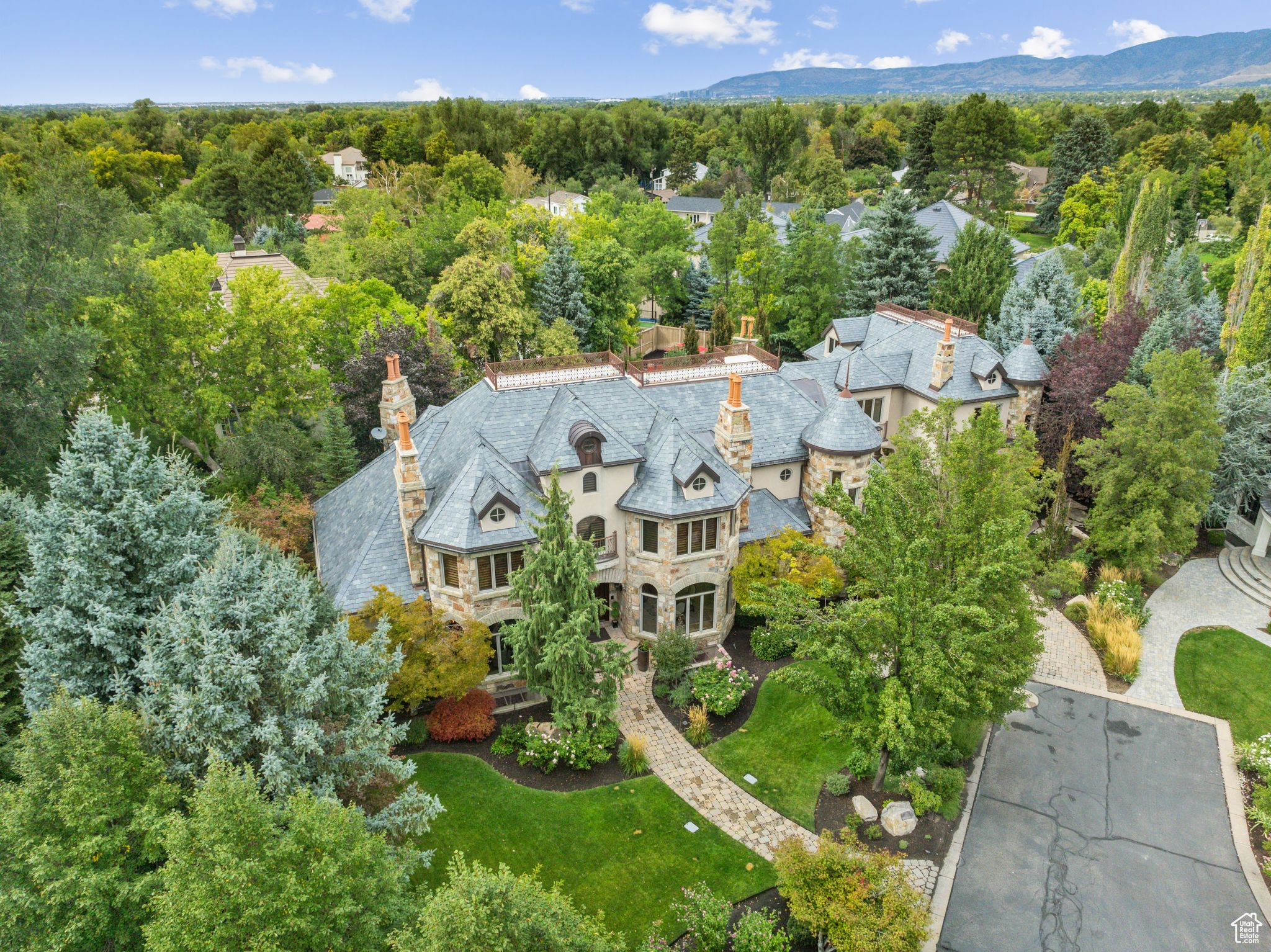 Holladay, Utah 84121, United States, 8 Bedrooms Bedrooms, ,10 BathroomsBathrooms,Residential,Pending,43065