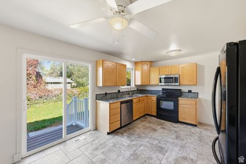 Tiny photo for 2784 W PAPRIKA DR S, Taylorsville, UT 84129 (MLS # 2119490)
