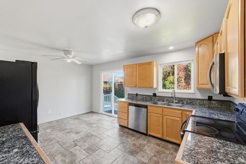Tiny photo for 2784 W PAPRIKA DR S, Taylorsville, UT 84129 (MLS # 2119490)