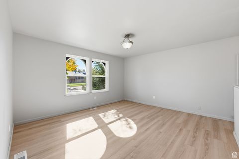 Tiny photo for 2784 W PAPRIKA DR S, Taylorsville, UT 84129 (MLS # 2119490)