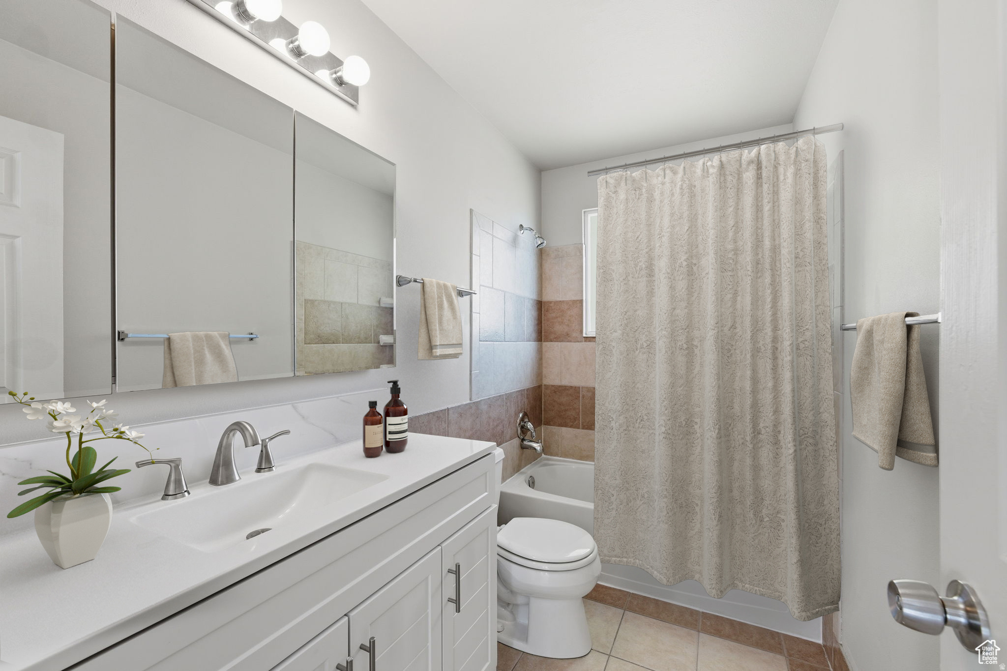 HAZELHURST - Residential