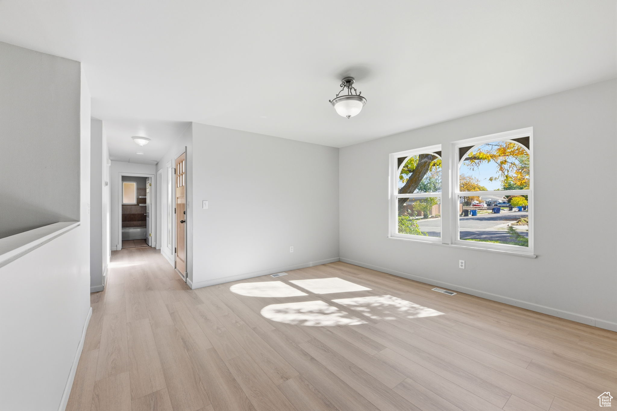 HAZELHURST - Residential