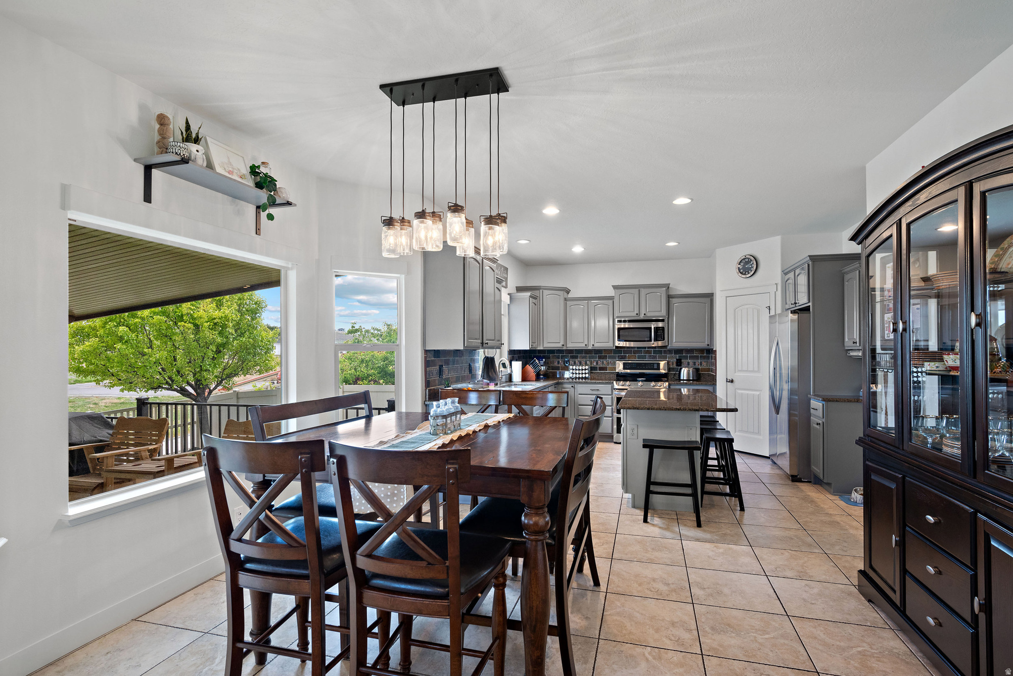 ASPEN HILLS - Residential