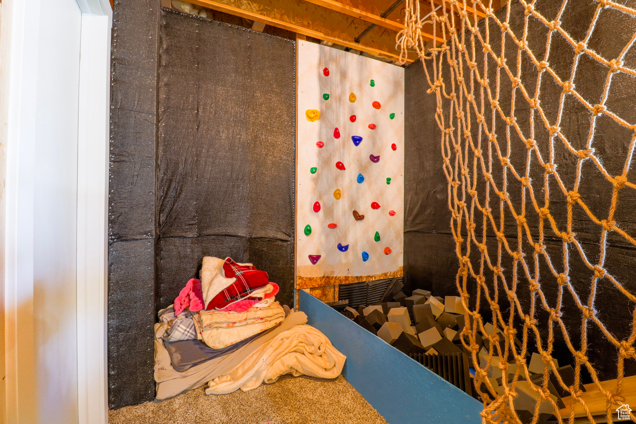 MAPLE FIELDS - Residential