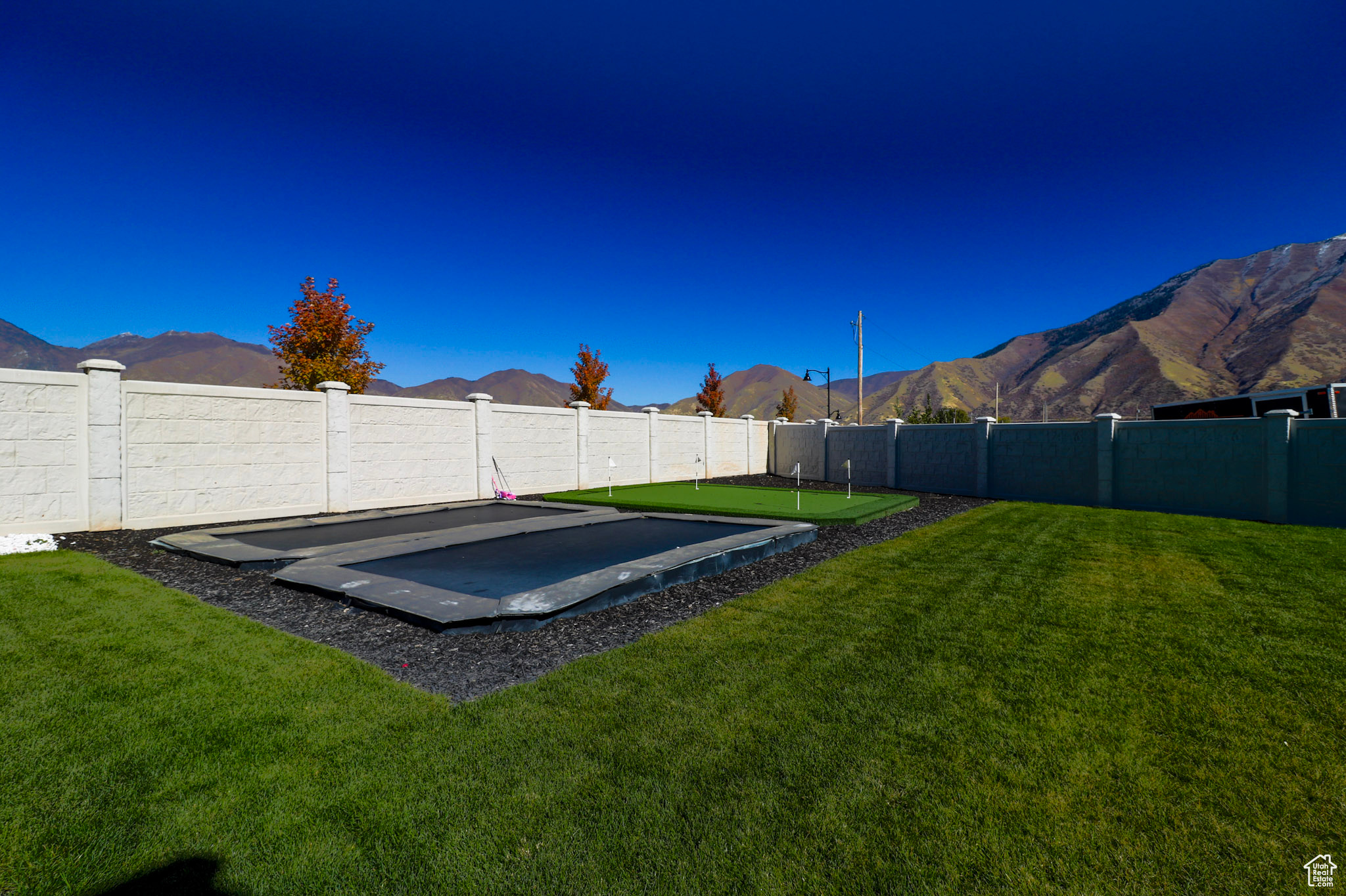 MAPLE FIELDS - Residential