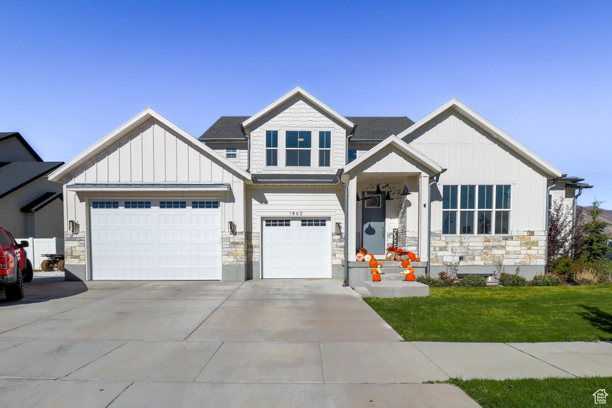 MAPLE FIELDS - Residential