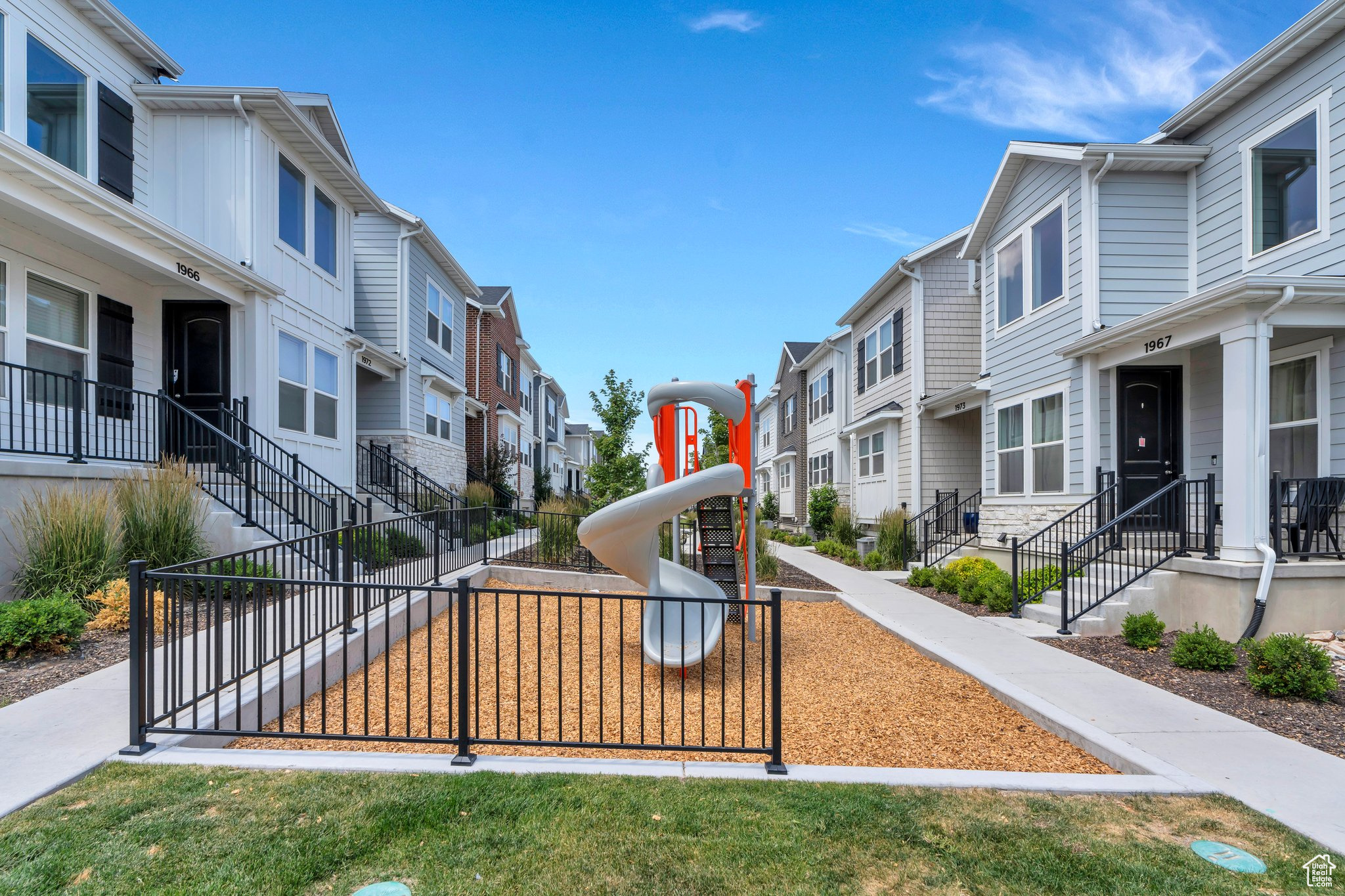 WILLOW POINT - Residential