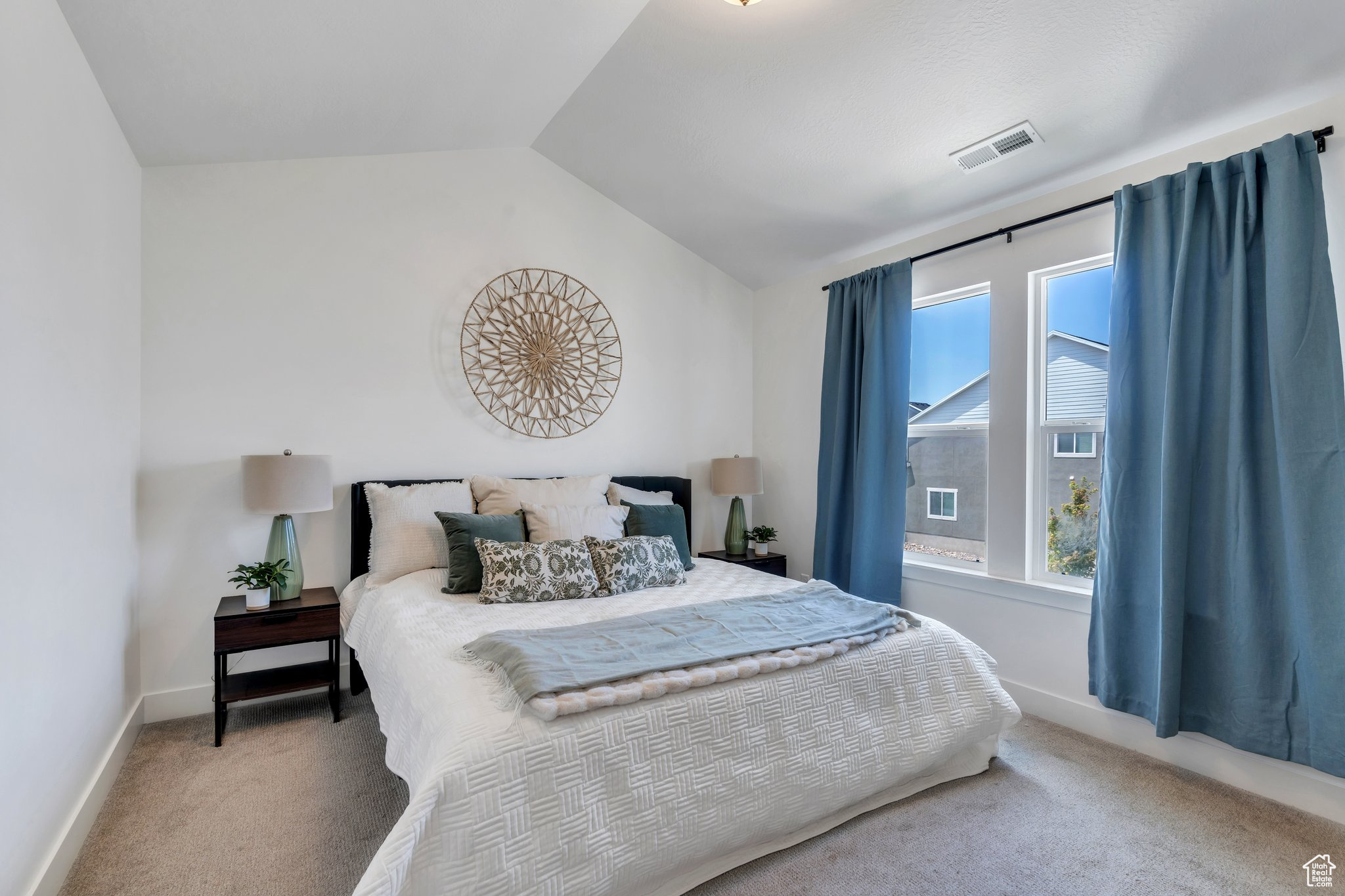 WILLOW POINT - Residential