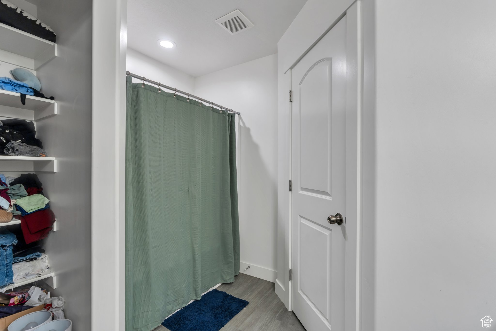 WILLOW POINT - Residential