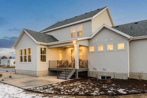 Tiny photo for 1116 W 2325 S, Syracuse, UT 84075 (MLS # 2145442)