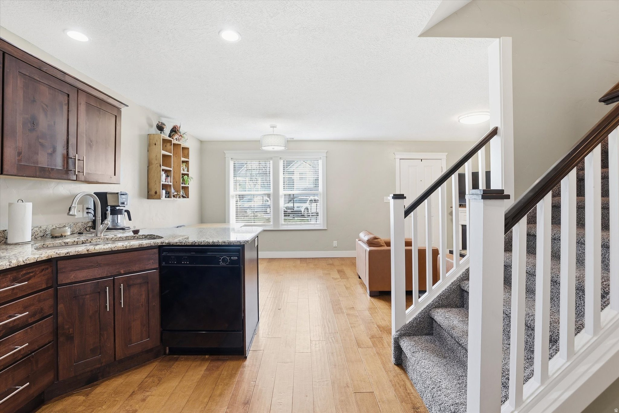 RIVER CROSSING - Residential