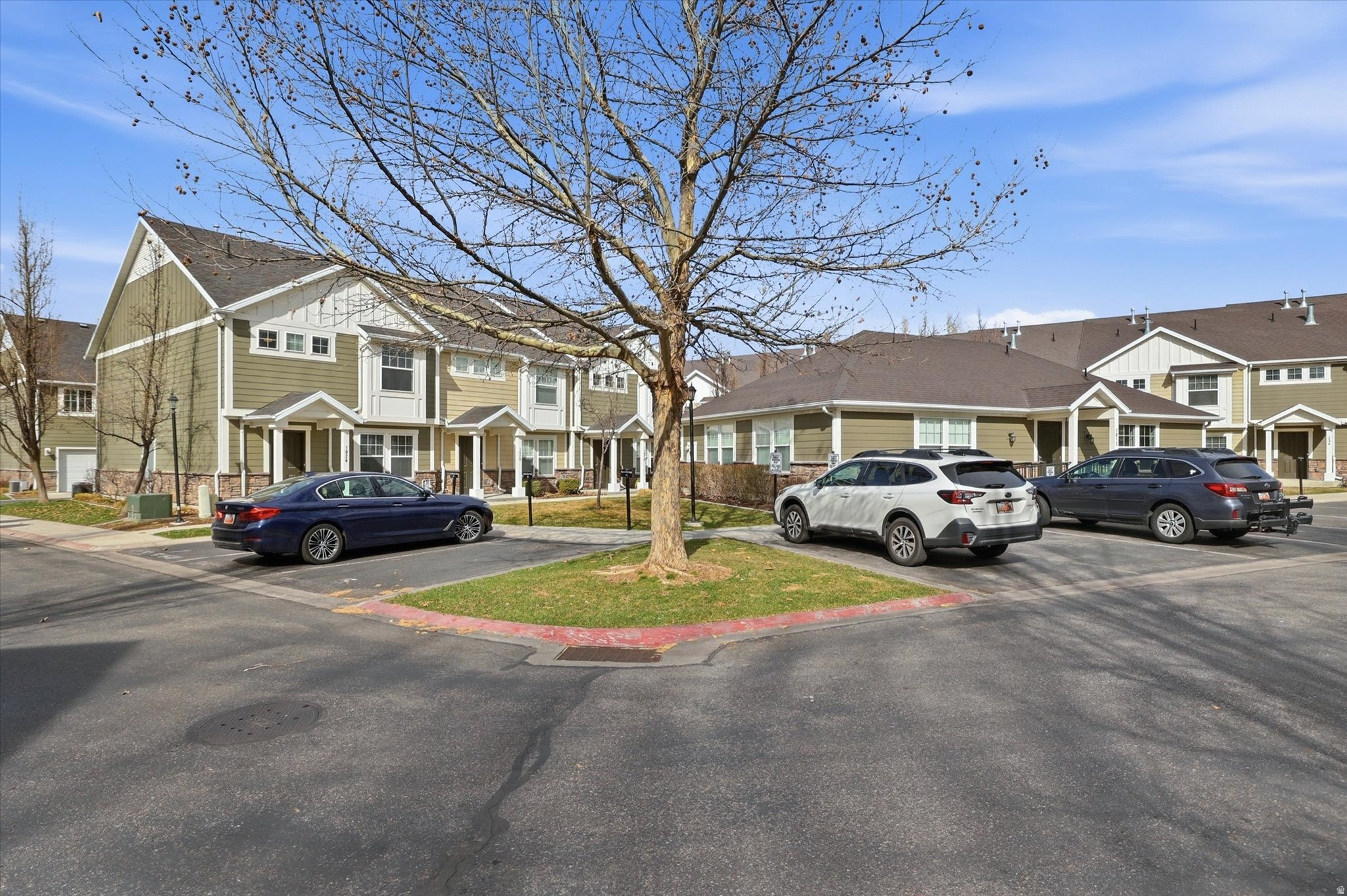 RIVER CROSSING - Residential