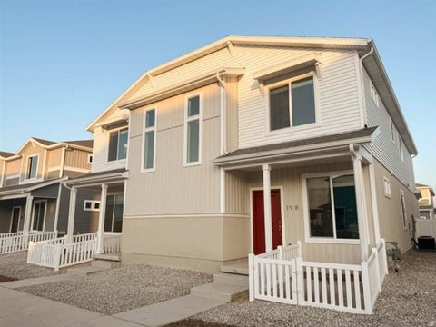 Townhouse For Sale - 482 N Weber River St<br/> Saratoga Springs, UT 84045