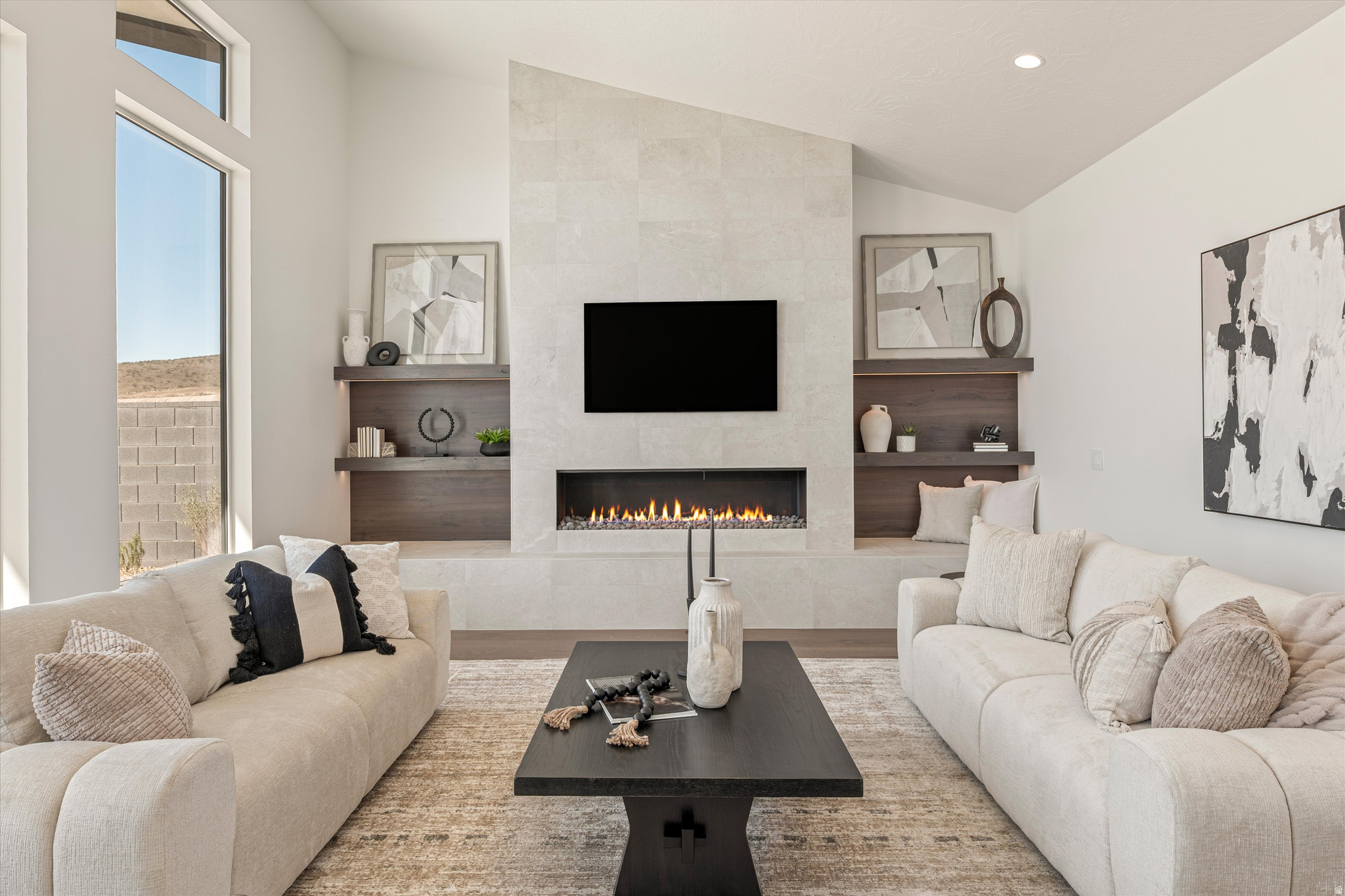 SCENIC POINT - Residential