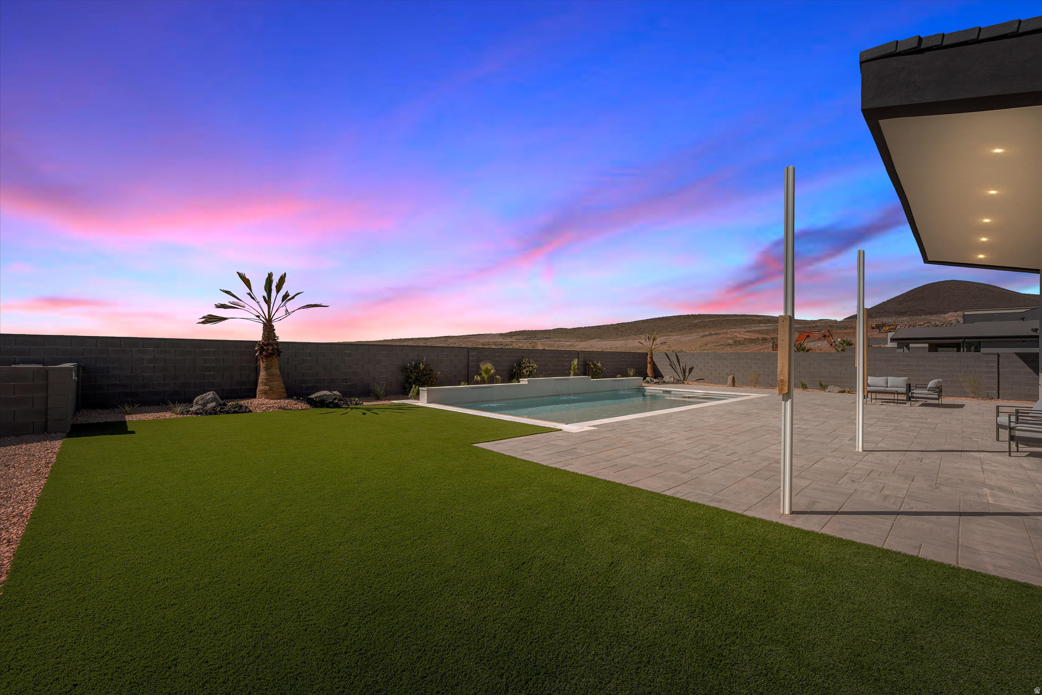 SCENIC POINT - Residential