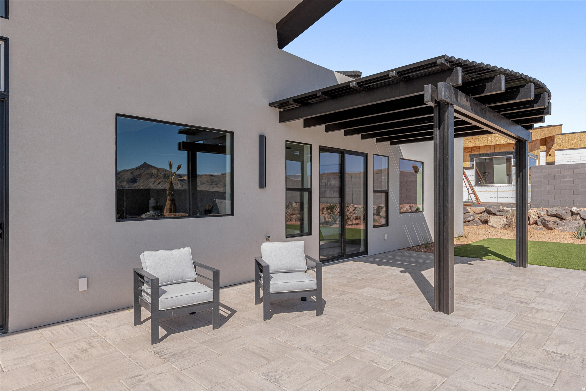 SCENIC POINT - Residential