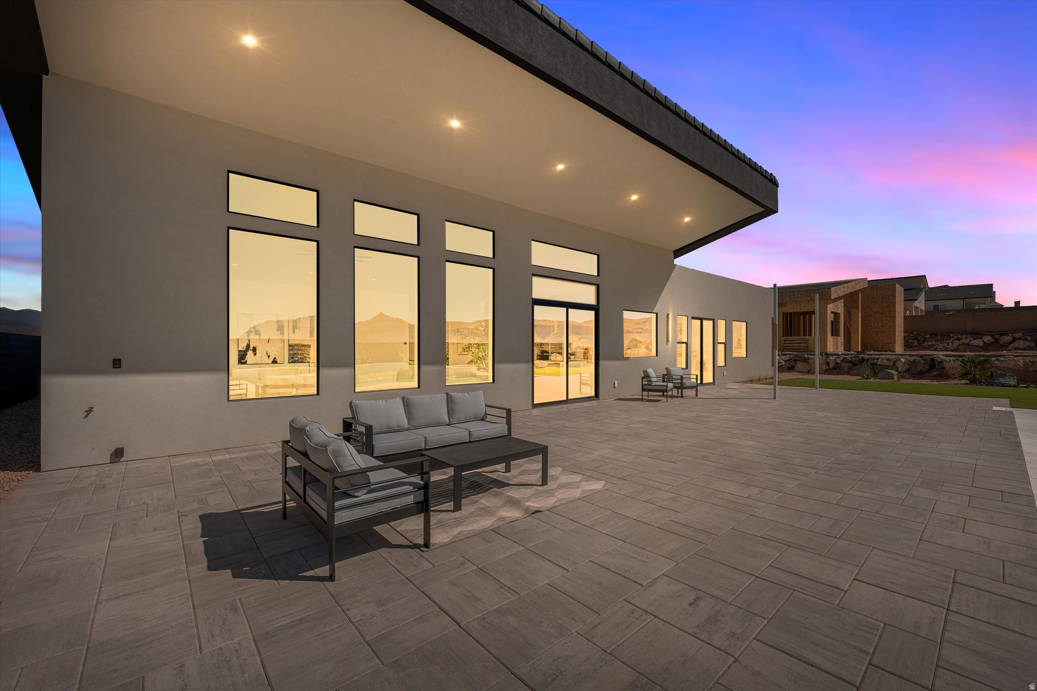 SCENIC POINT - Residential