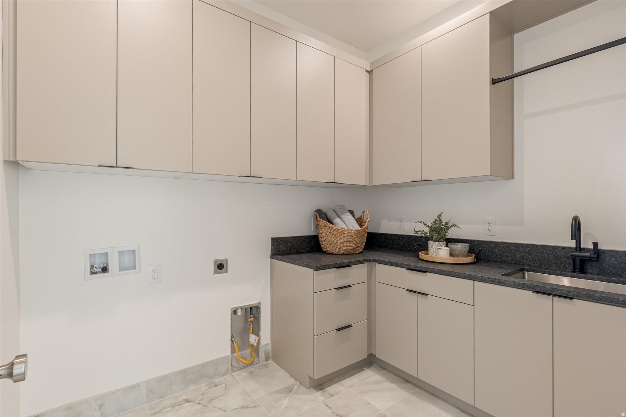 SCENIC POINT - Residential