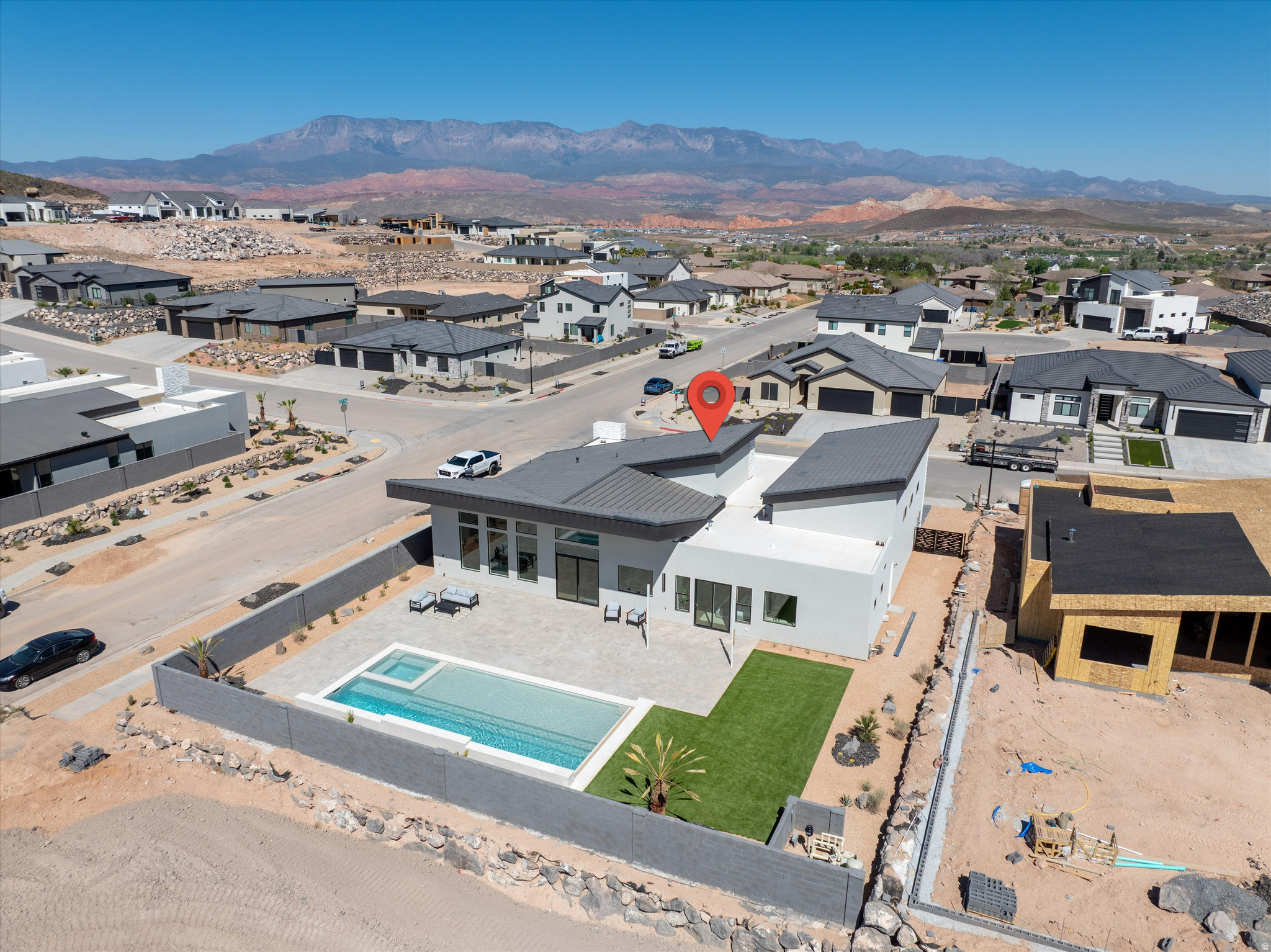 SCENIC POINT - Residential