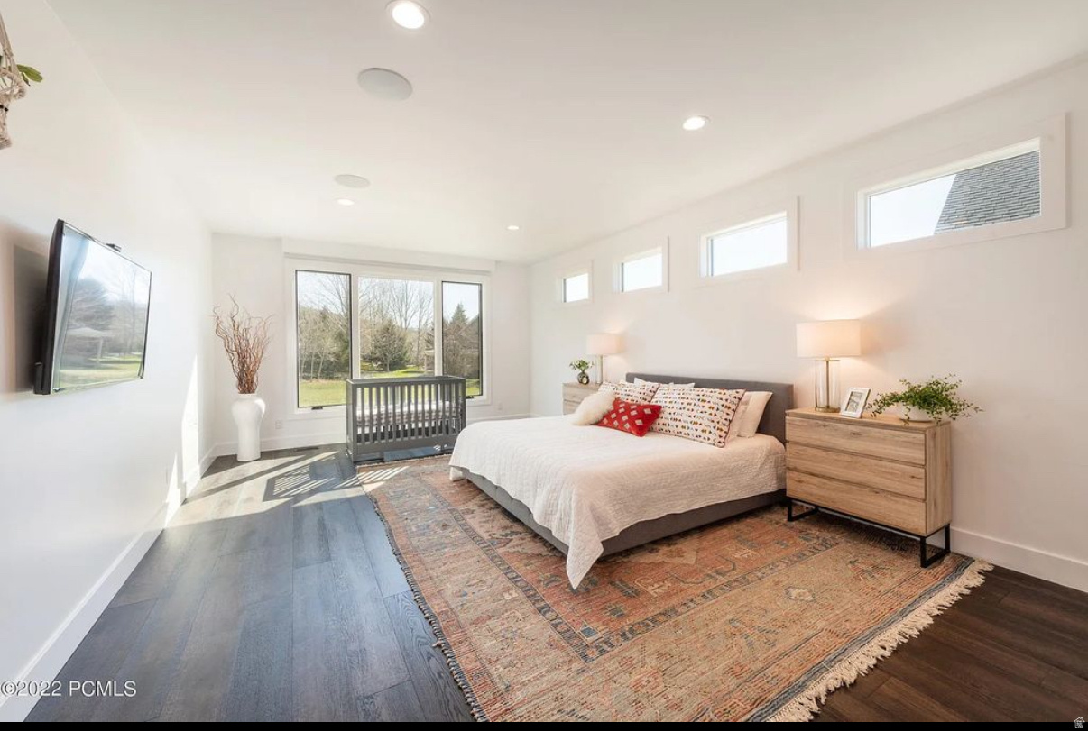 SCOTCH FIELDS - Residential