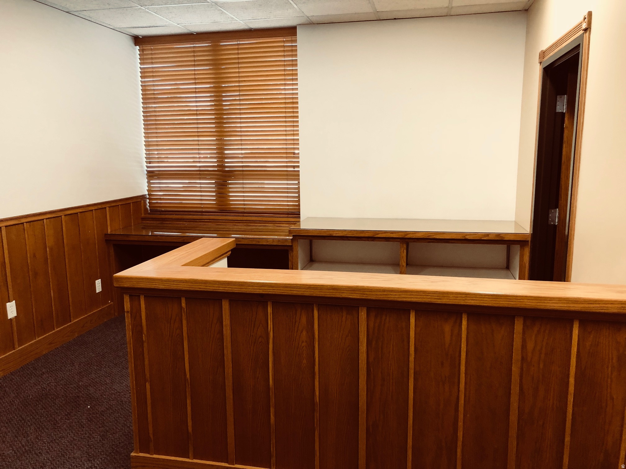 CITY CENTER OFFICES - Commercial Lease