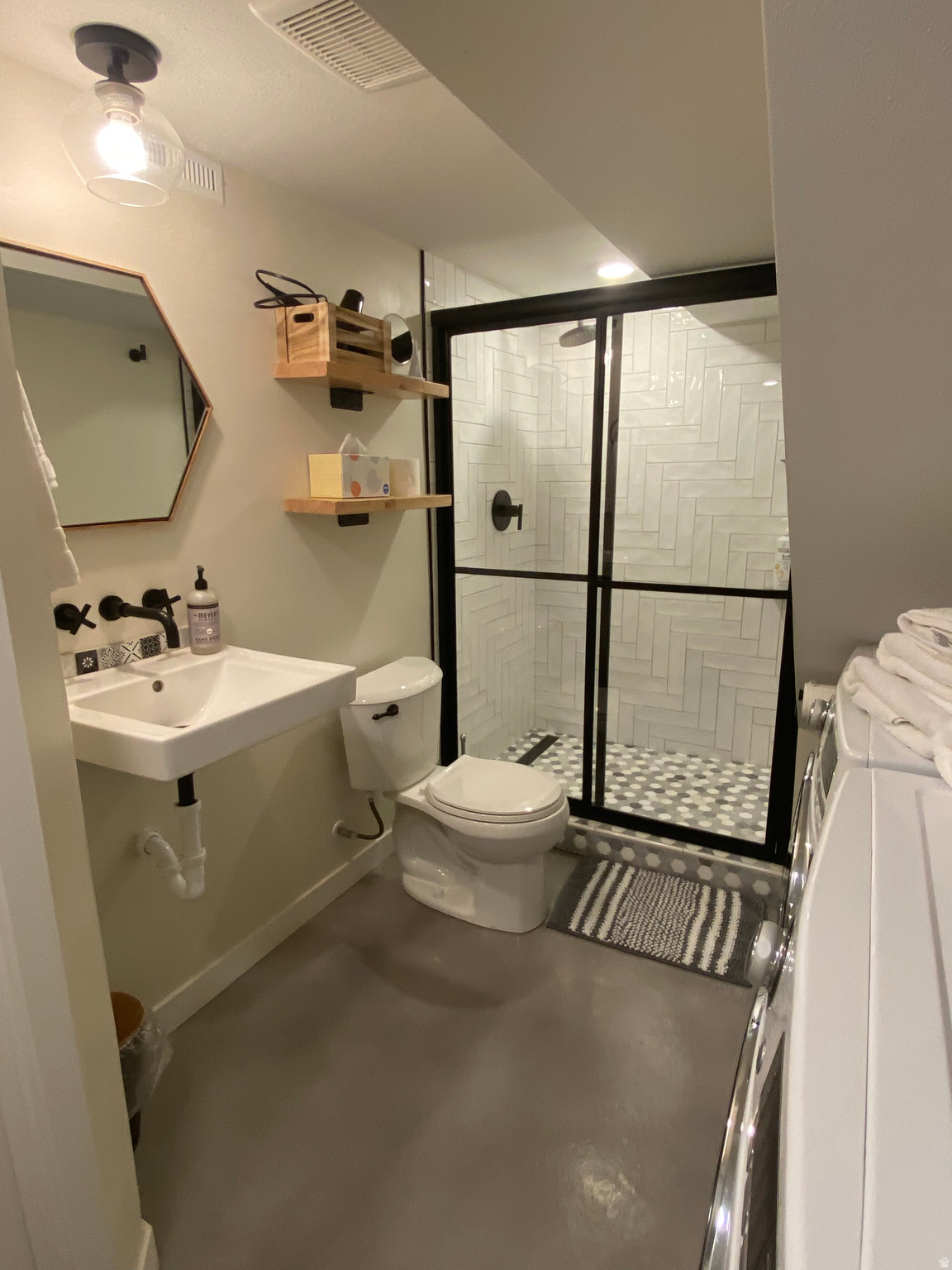 BELVIEW GARDENS SUB - Residential