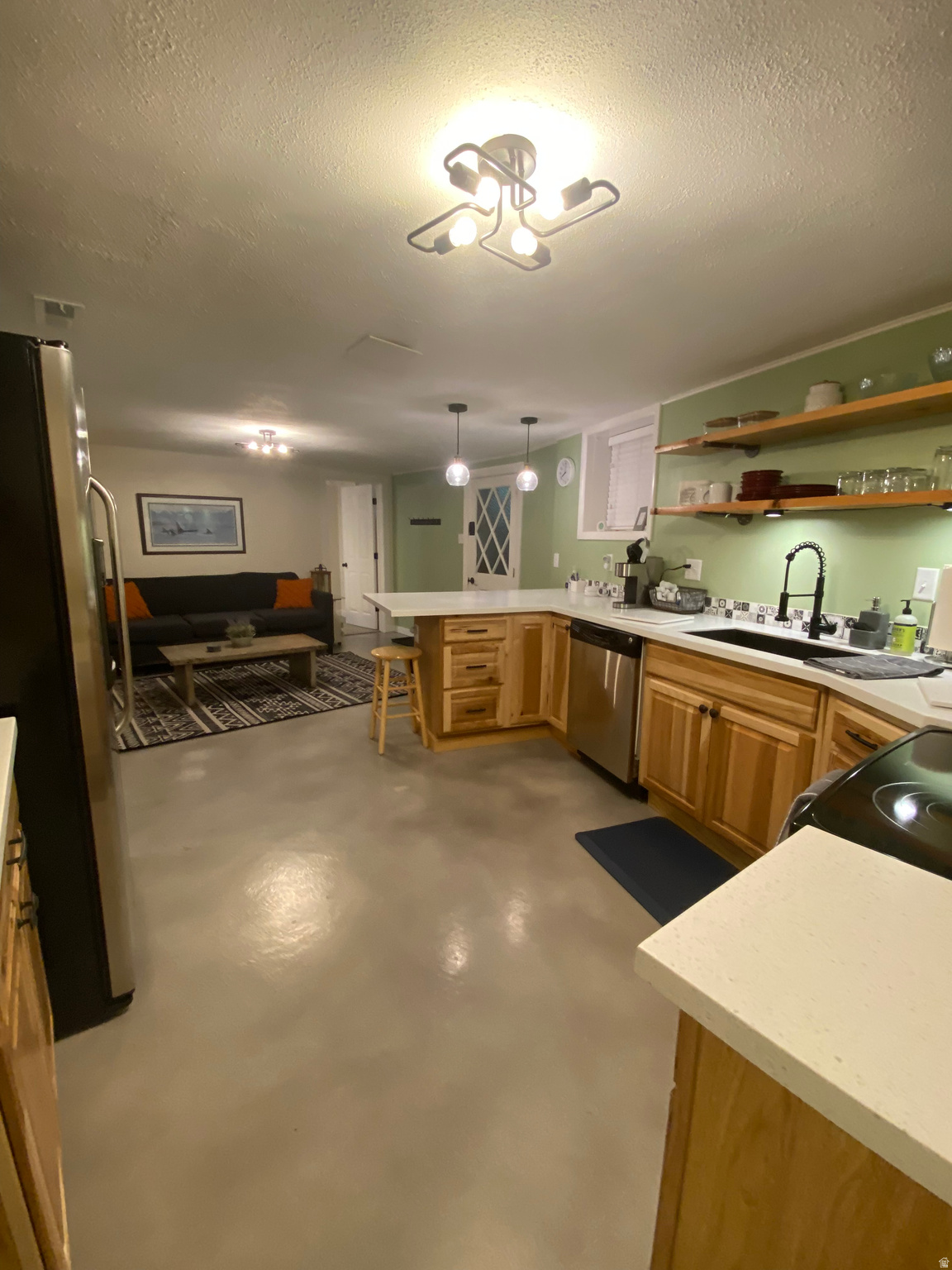 BELVIEW GARDENS SUB - Residential