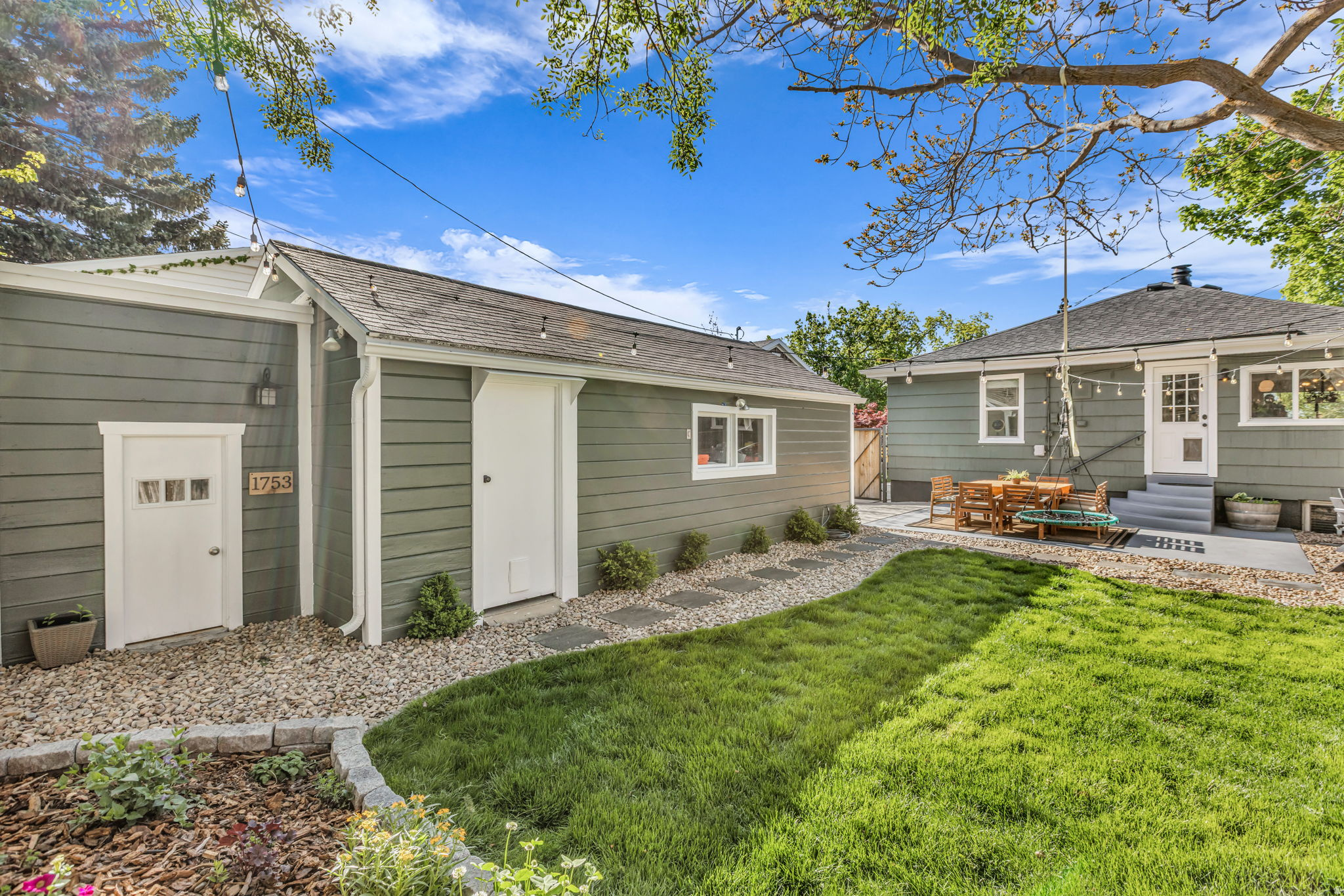 BELVIEW GARDENS SUB - Residential