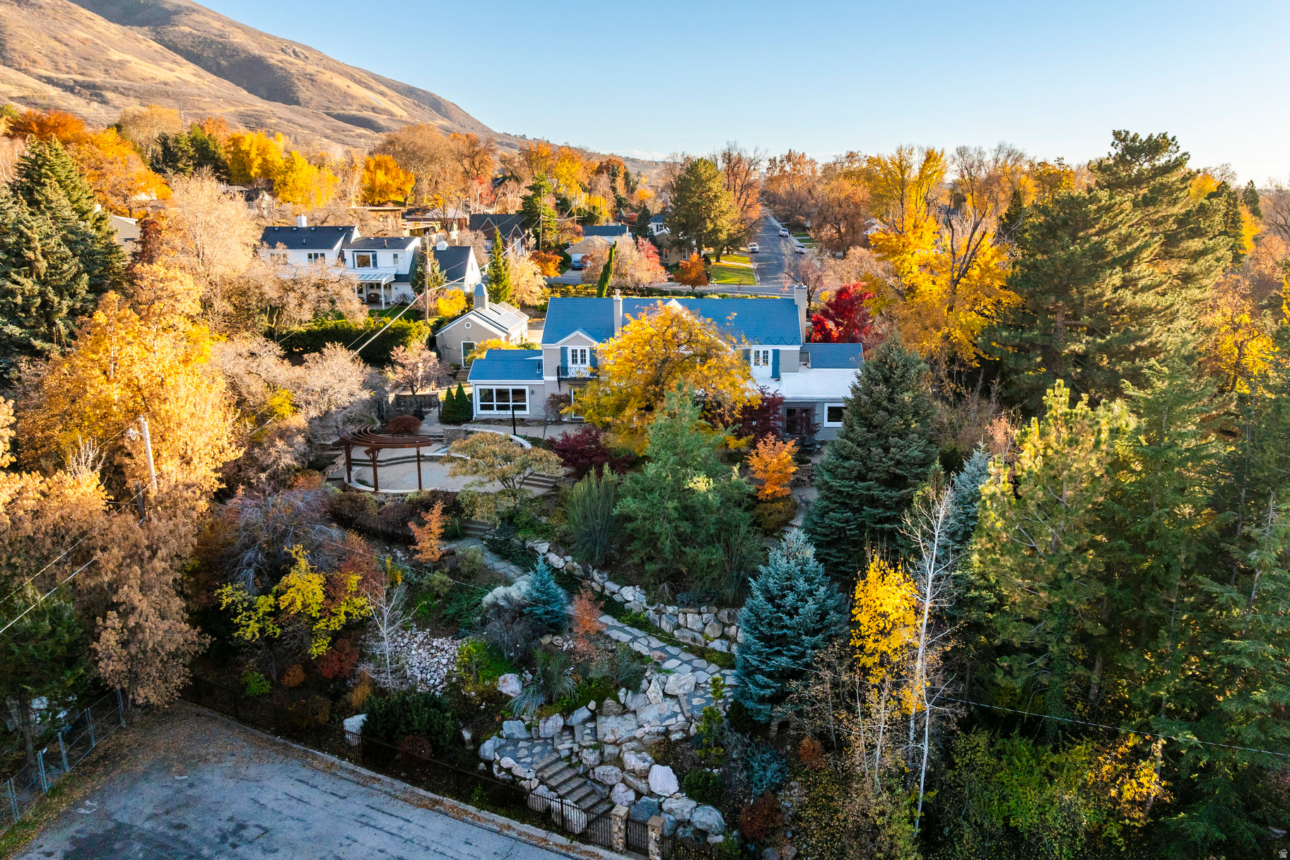 OAK CREST PARK ADDITION - Residential