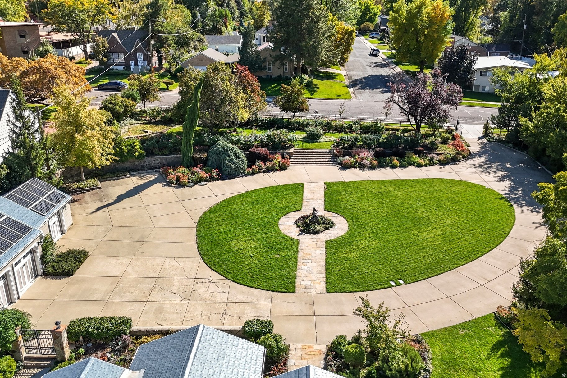 OAK CREST PARK ADDITION - Residential