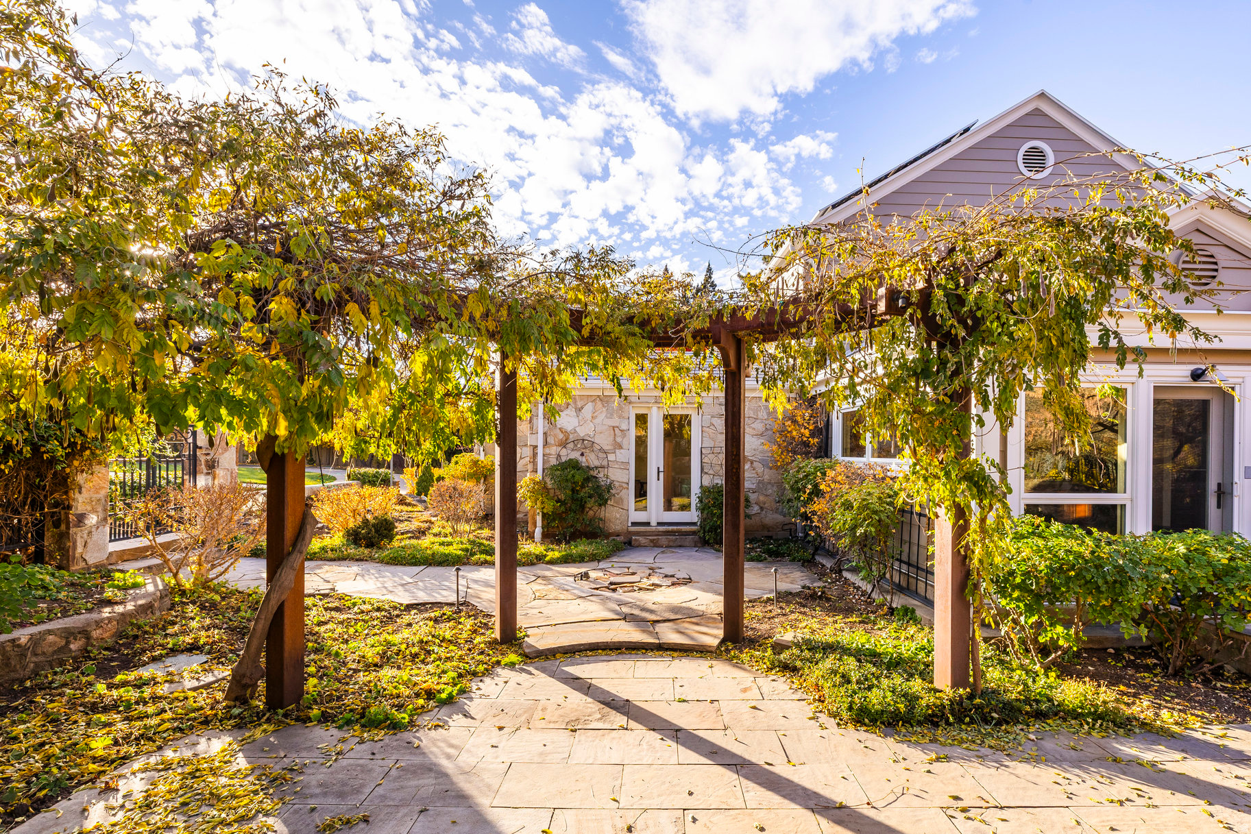 OAK CREST PARK ADDITION - Residential