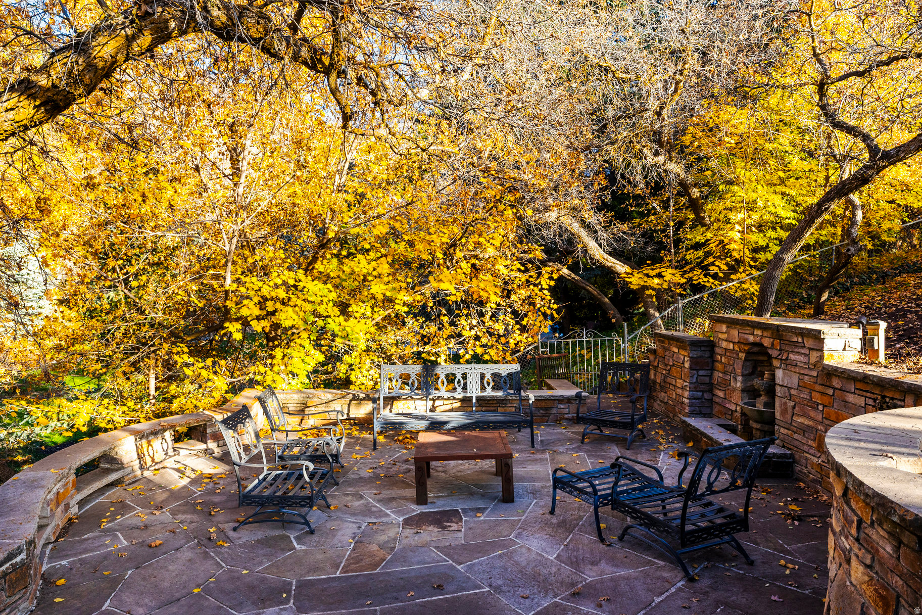 OAK CREST PARK ADDITION - Residential