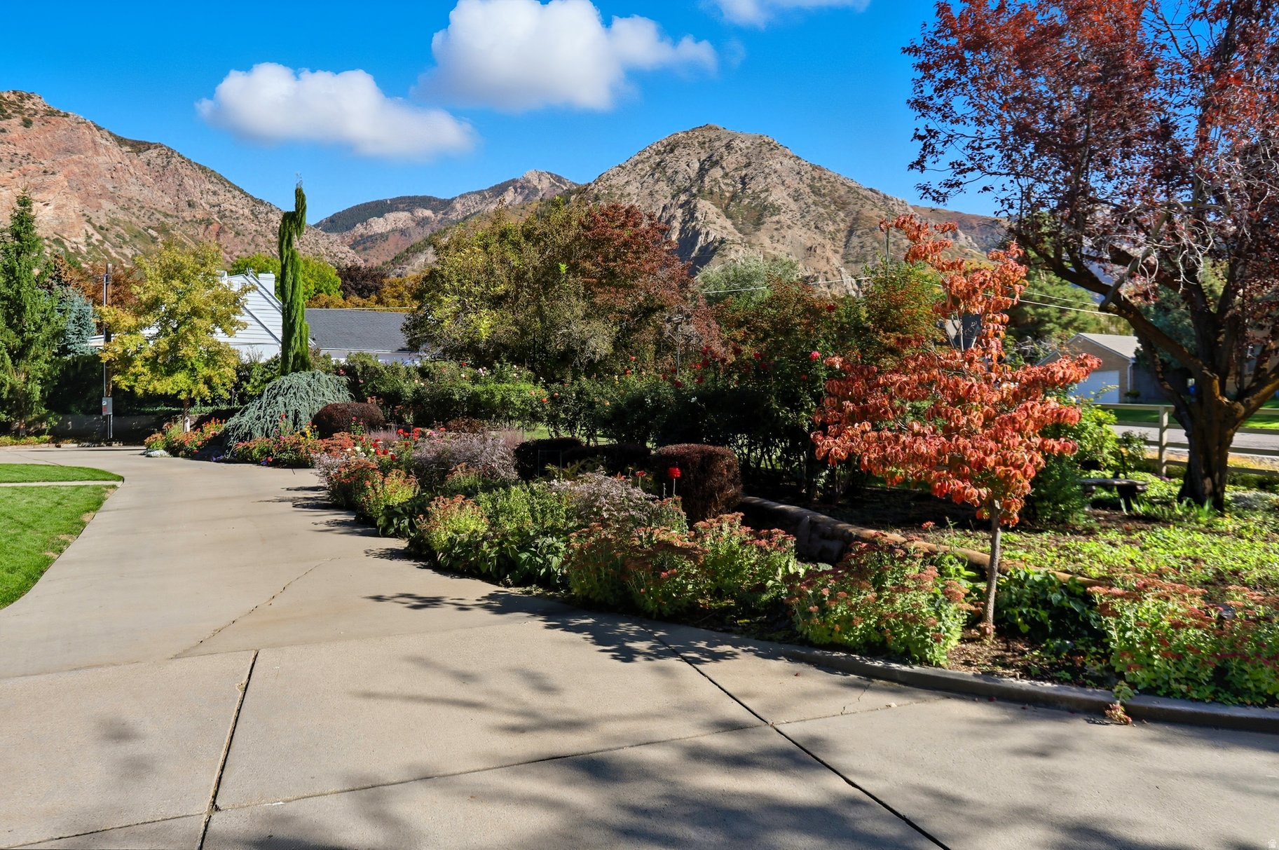 OAK CREST PARK ADDITION - Residential