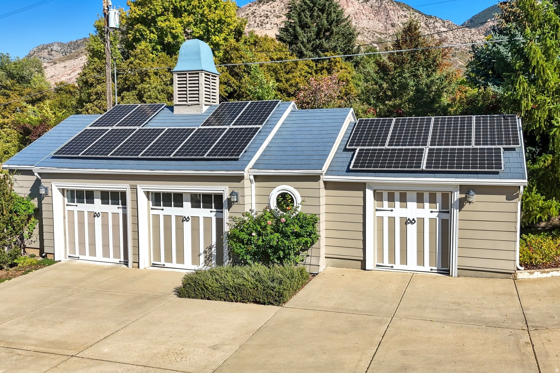 OAK CREST PARK ADDITION - Residential