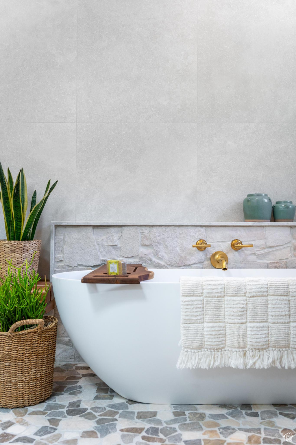 COTTONWOOD - Residential
