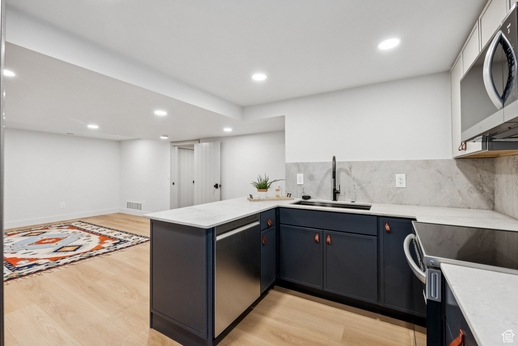 COTTONWOOD - Residential